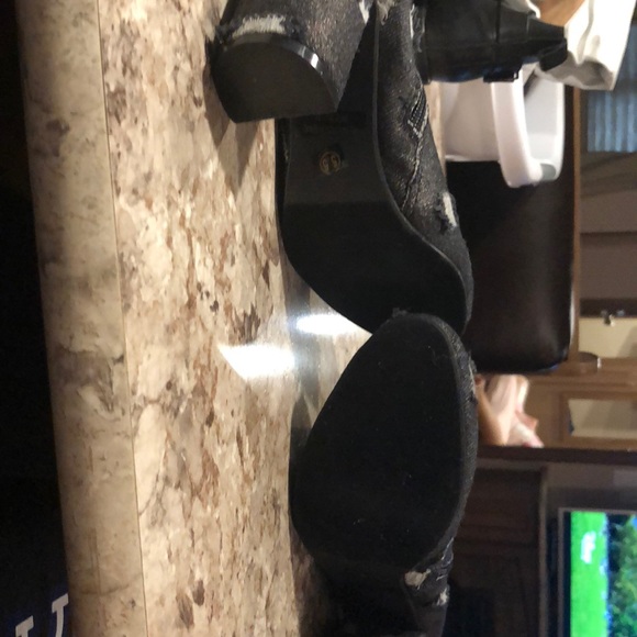 Lov mark jean boots sz 5/1/2 - Picture 3 of 4